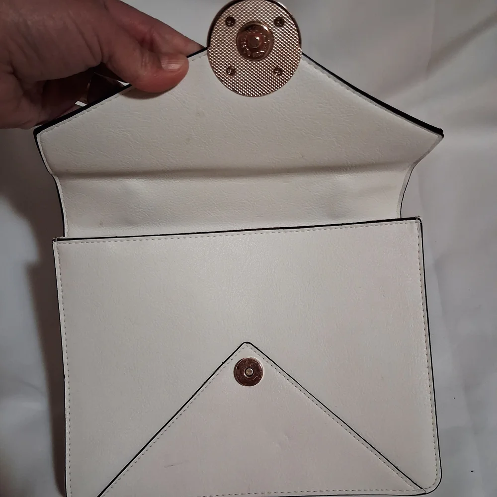 Harry Potter Hogwarts Letter Crossbody Bag Cream Envelope Style Chain Strap‎